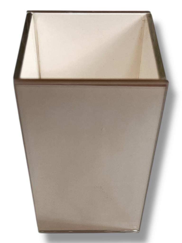 VASO DE VIDRO OURO SEM TAMPA 10X6X6